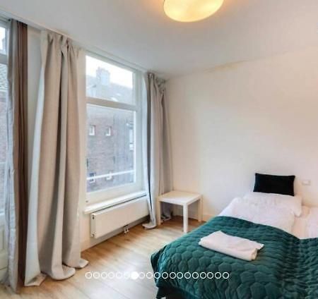 Luxurious Canalview Apt With Patio City Centre 암스테르담 외부 사진